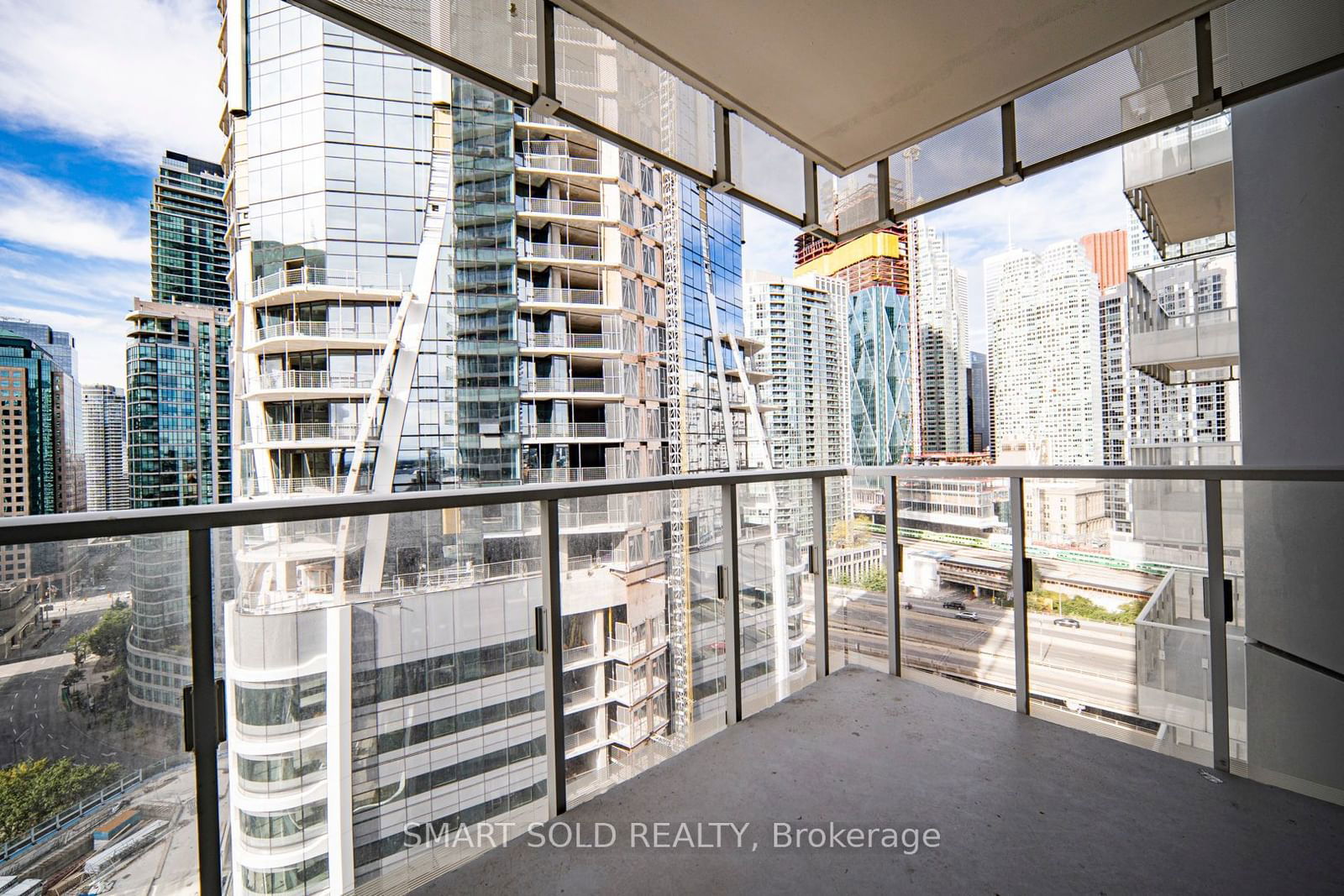 28 Freeland St, unit 1603 for rent