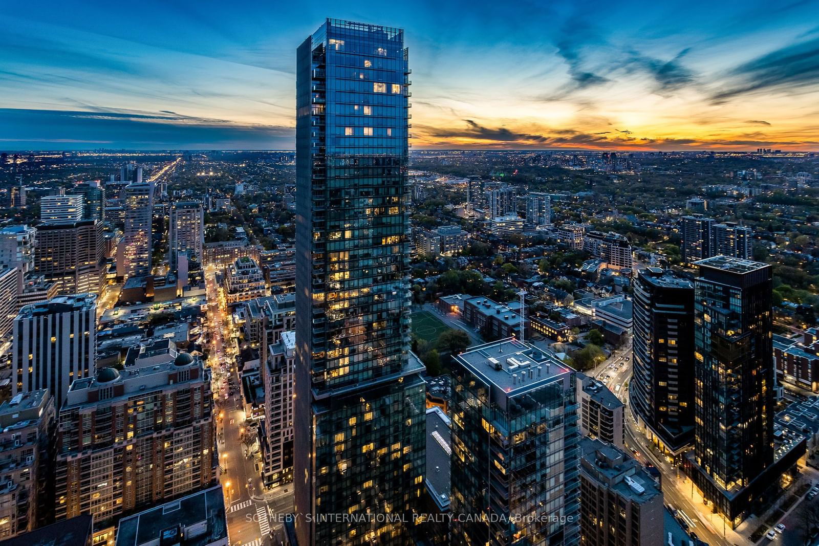 1 Yorkville Condos, Downtown, Toronto