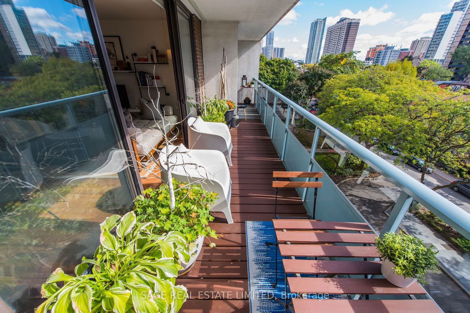 30 Gloucester St, unit 604 for sale