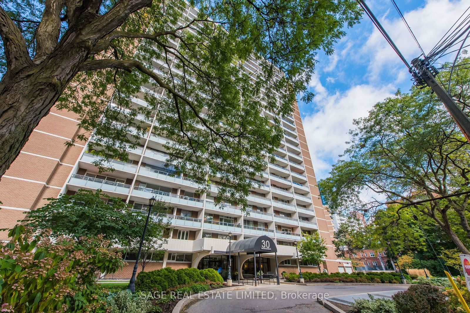 30 Gloucester St, unit 604 for sale