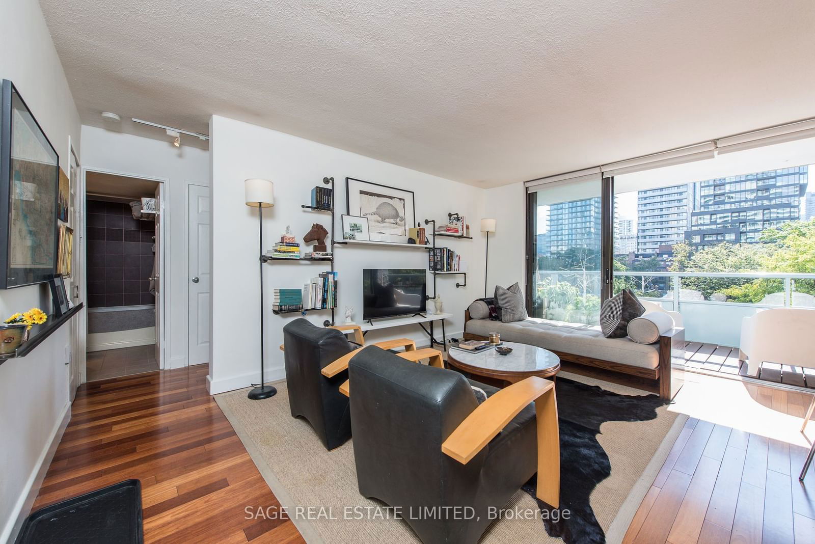 30 Gloucester St, unit 604 for sale