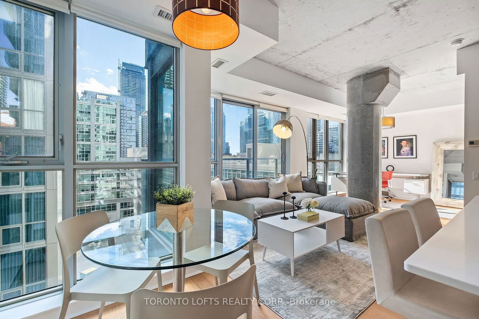 375 King St W, unit 604 for sale