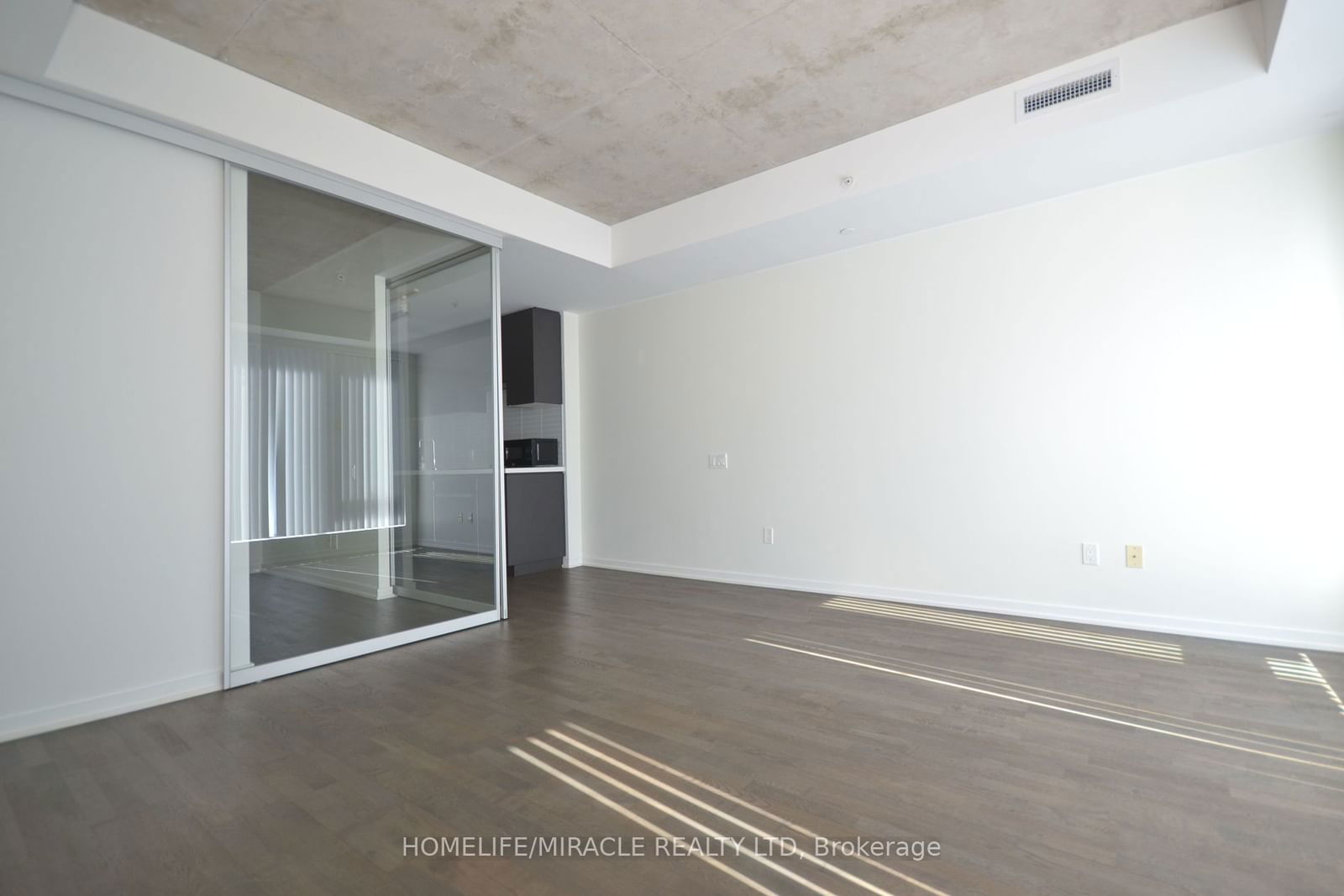 60 Colborne St, unit 518 for rent