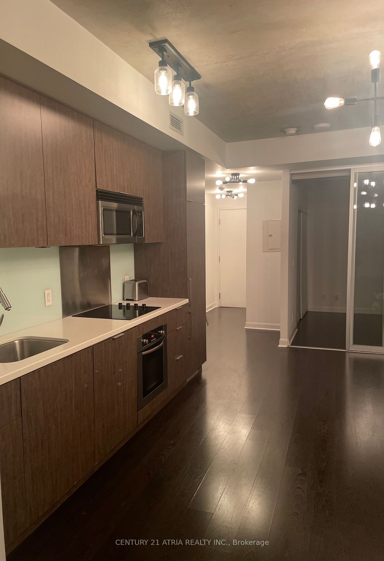 478 King St W, unit 706 for rent