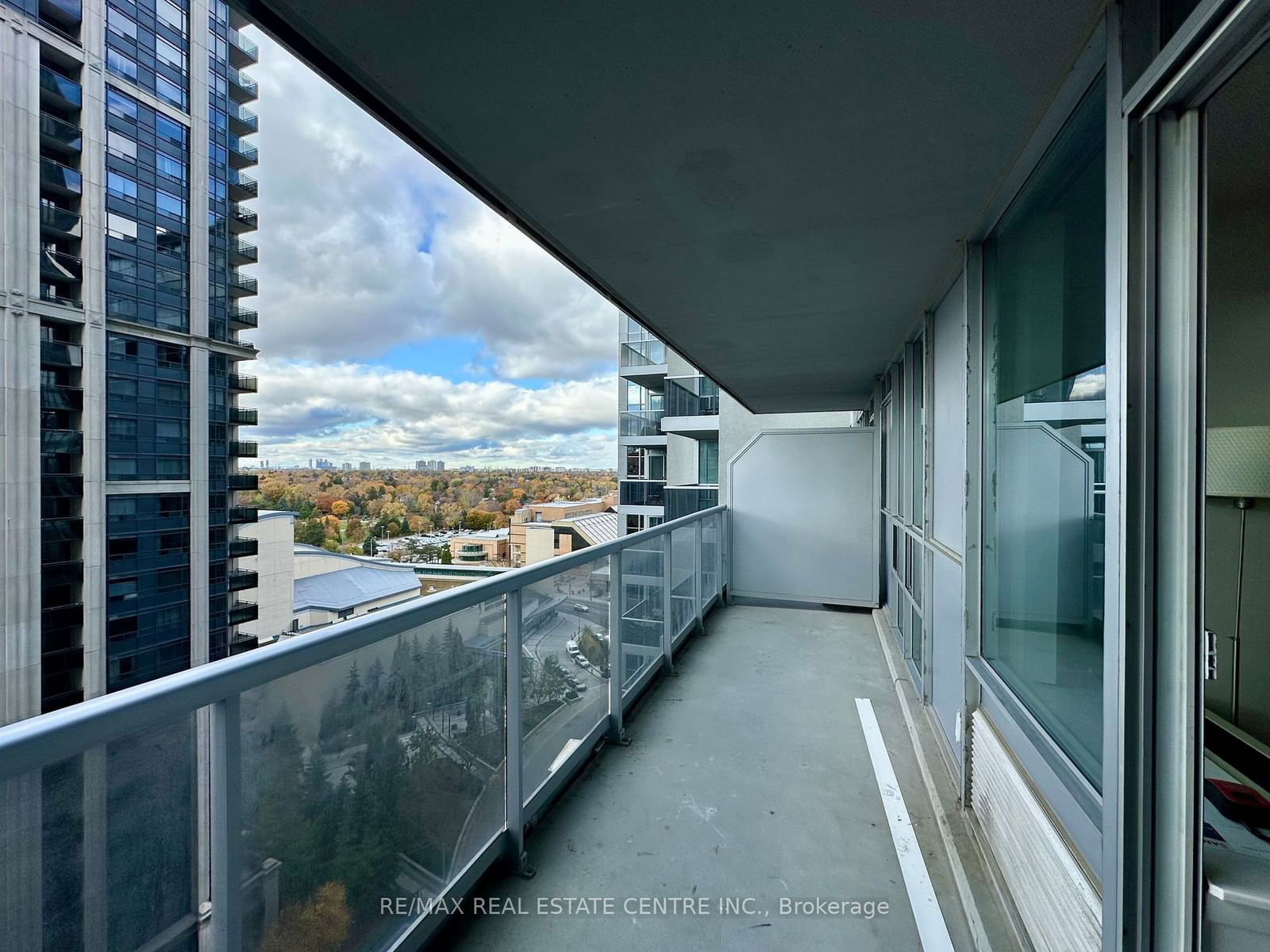 4978 Yonge St, unit 1806 for rent