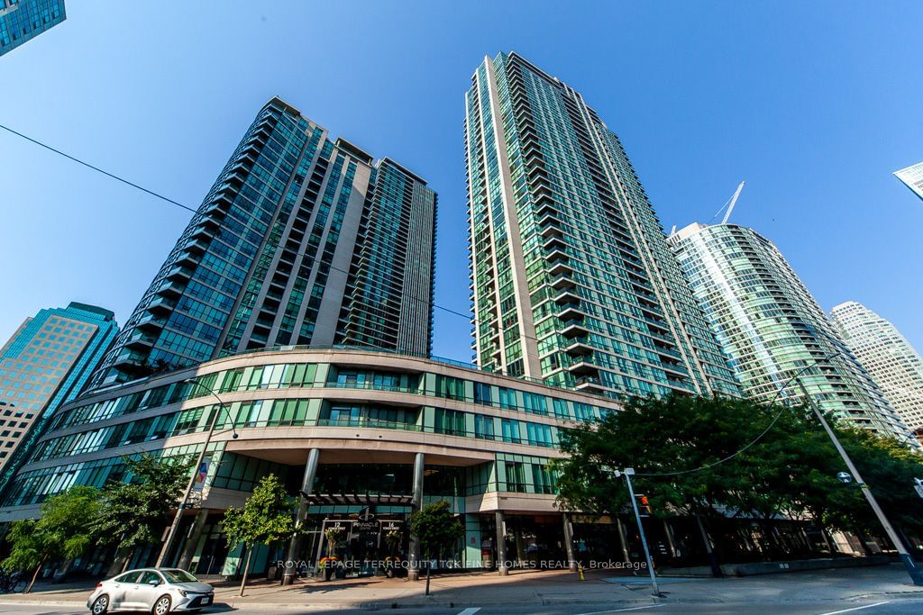 16 Yonge St, unit 1109 for sale