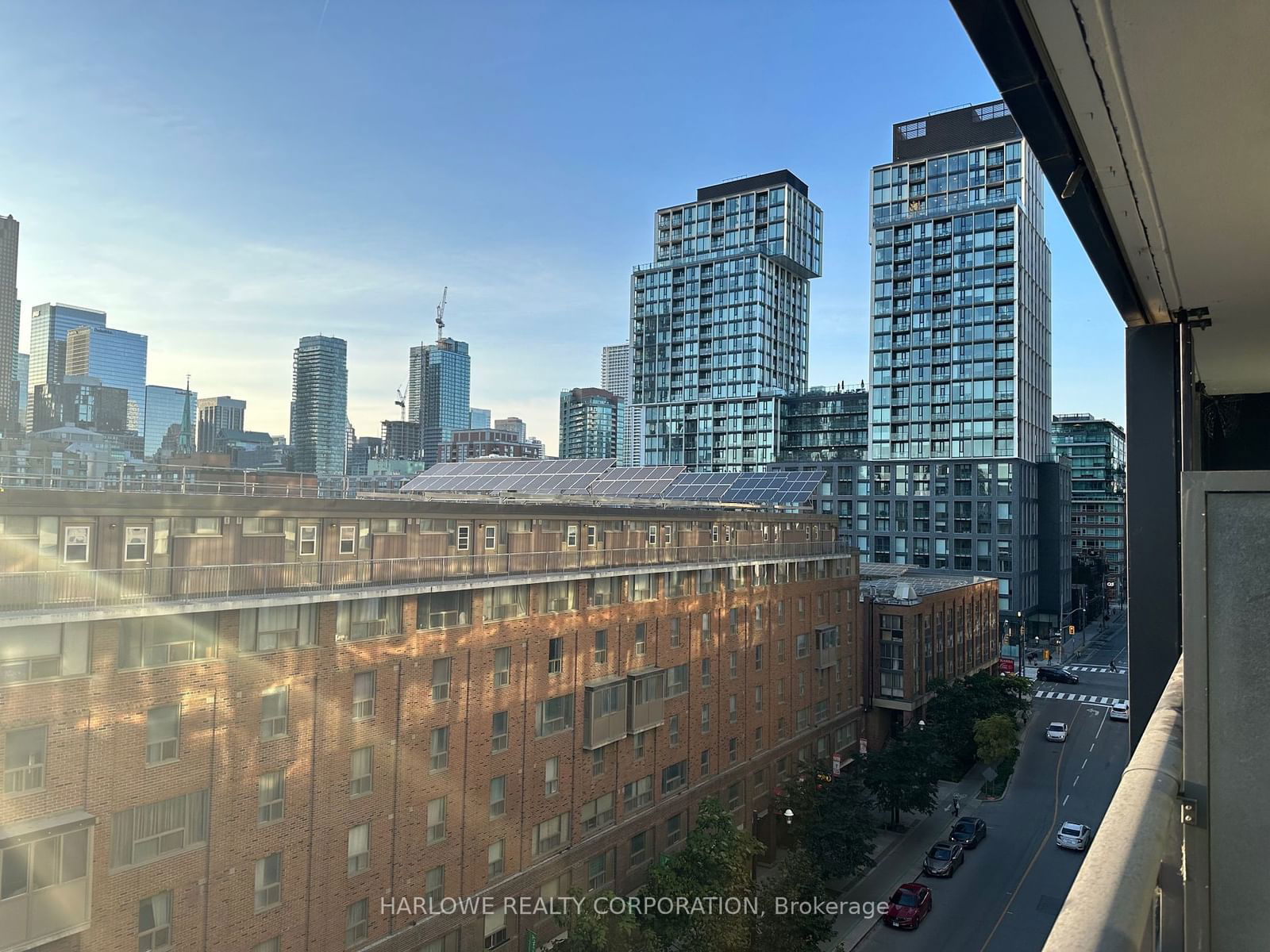 121 Lower Sherbourne St, unit 652 SW for rent