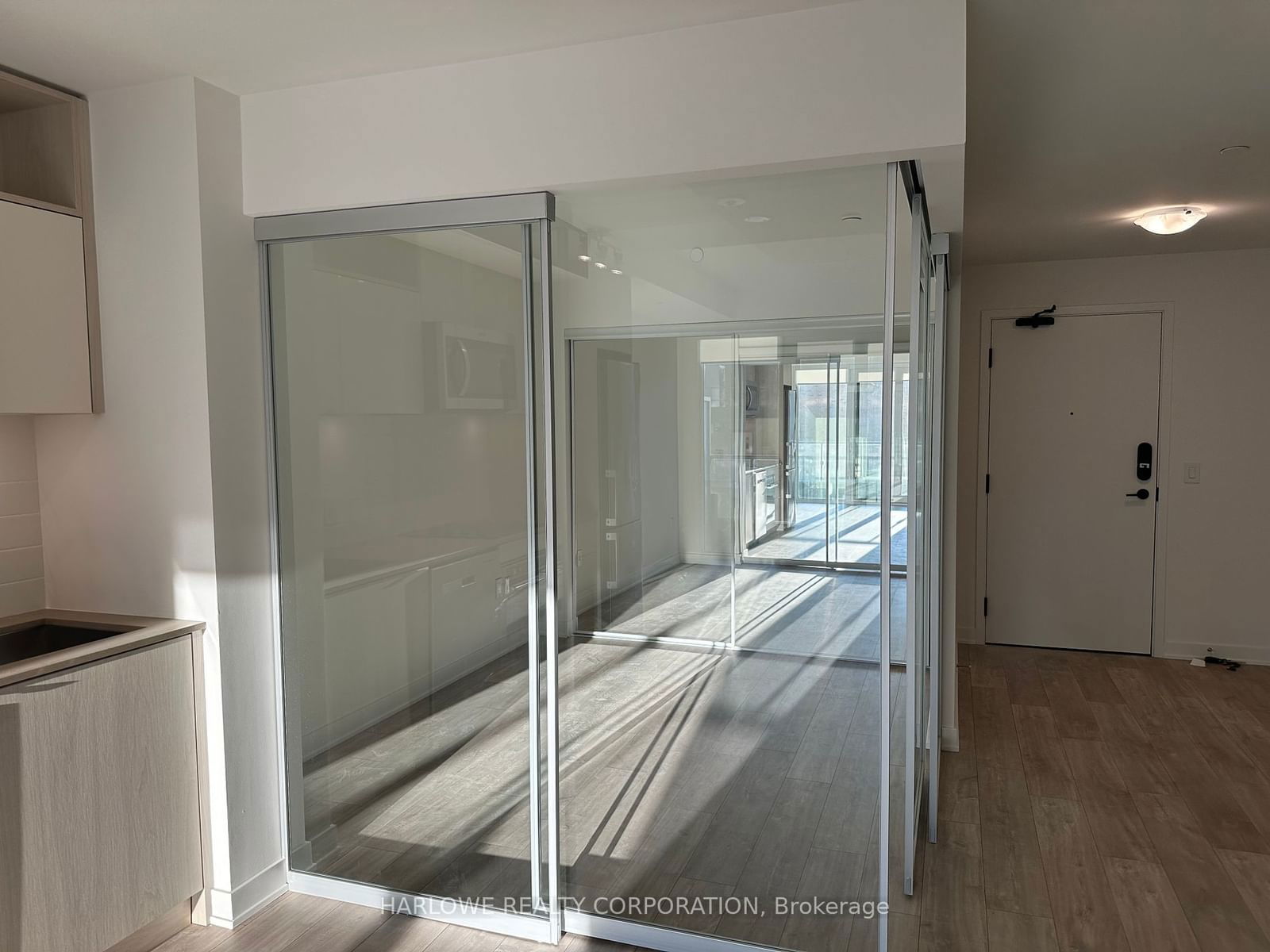 121 Lower Sherbourne St, unit 652 SW for rent