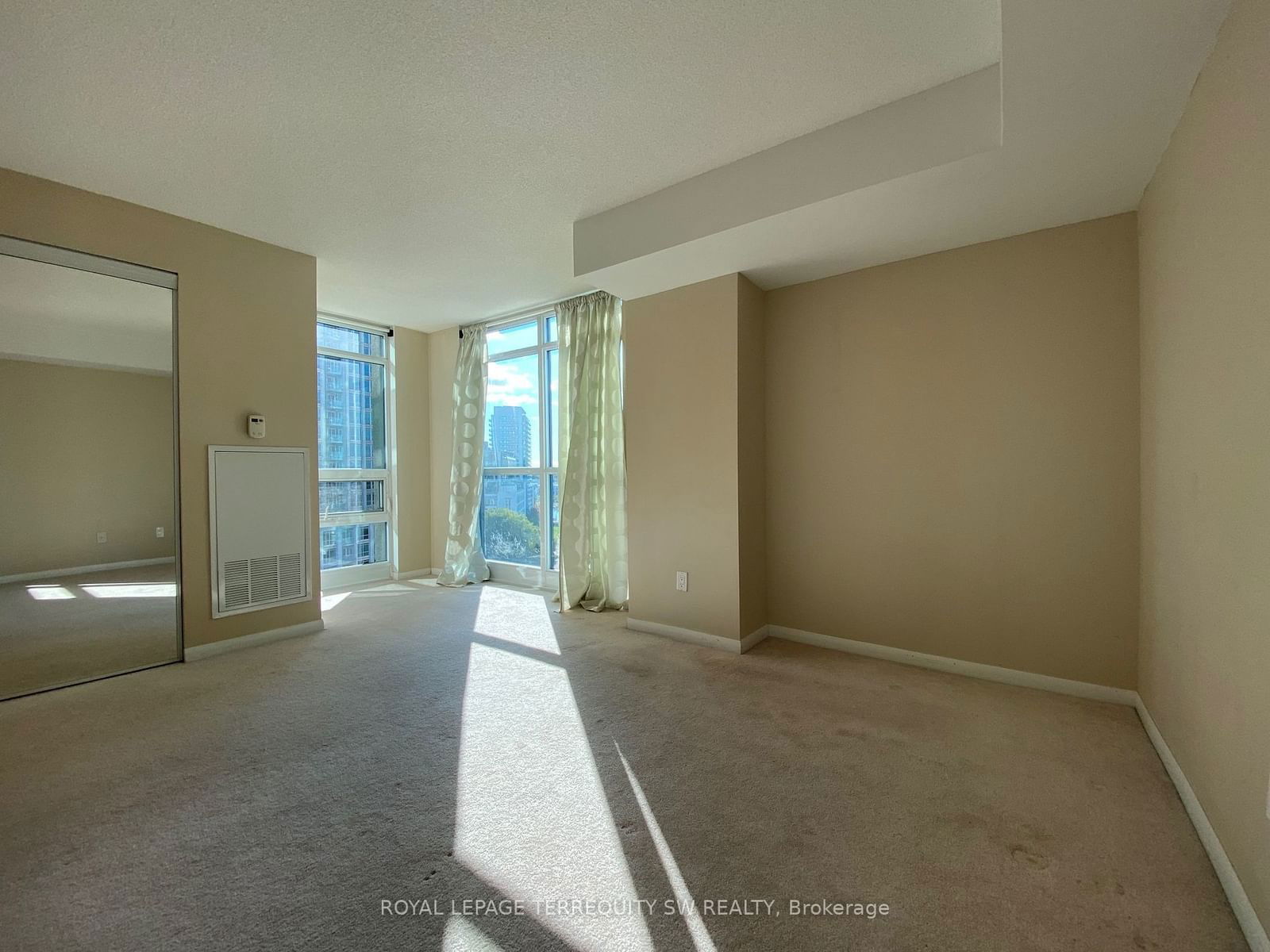 209 Fort York Blvd, unit 1371 for rent