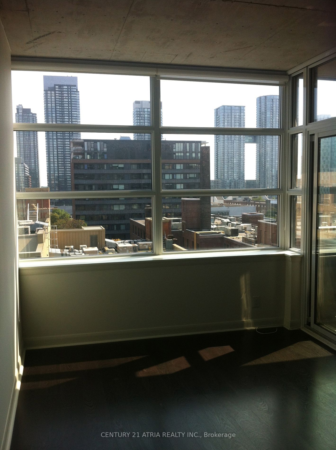 478 King St W, unit 706 for sale