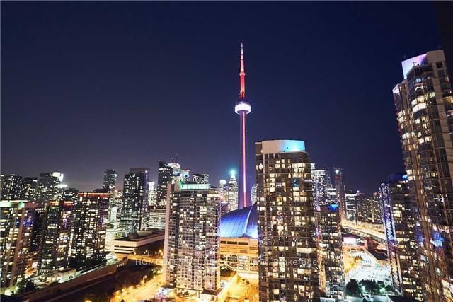 15 Fort York Blvd, unit 3708 for rent