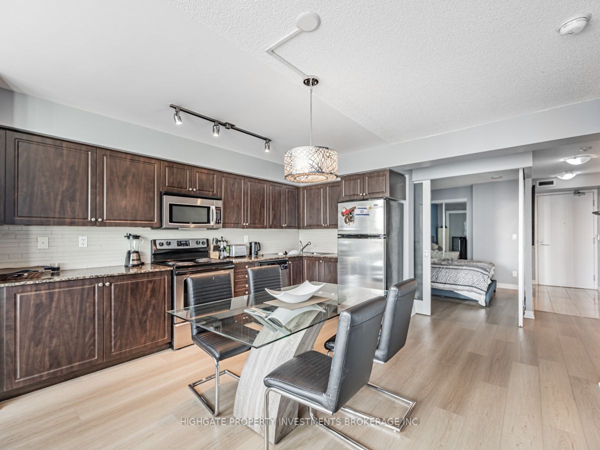 215 Fort York Blvd, unit 1302 for rent