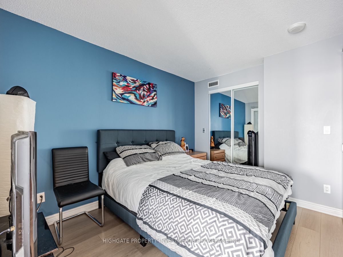 215 Fort York Blvd, unit 1302 for rent