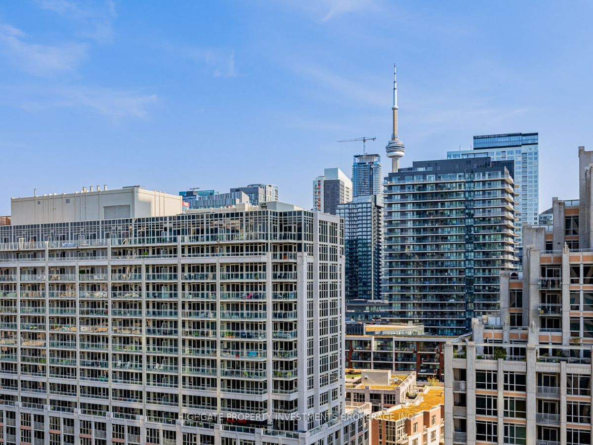 215 Fort York Blvd, unit 1302 for rent