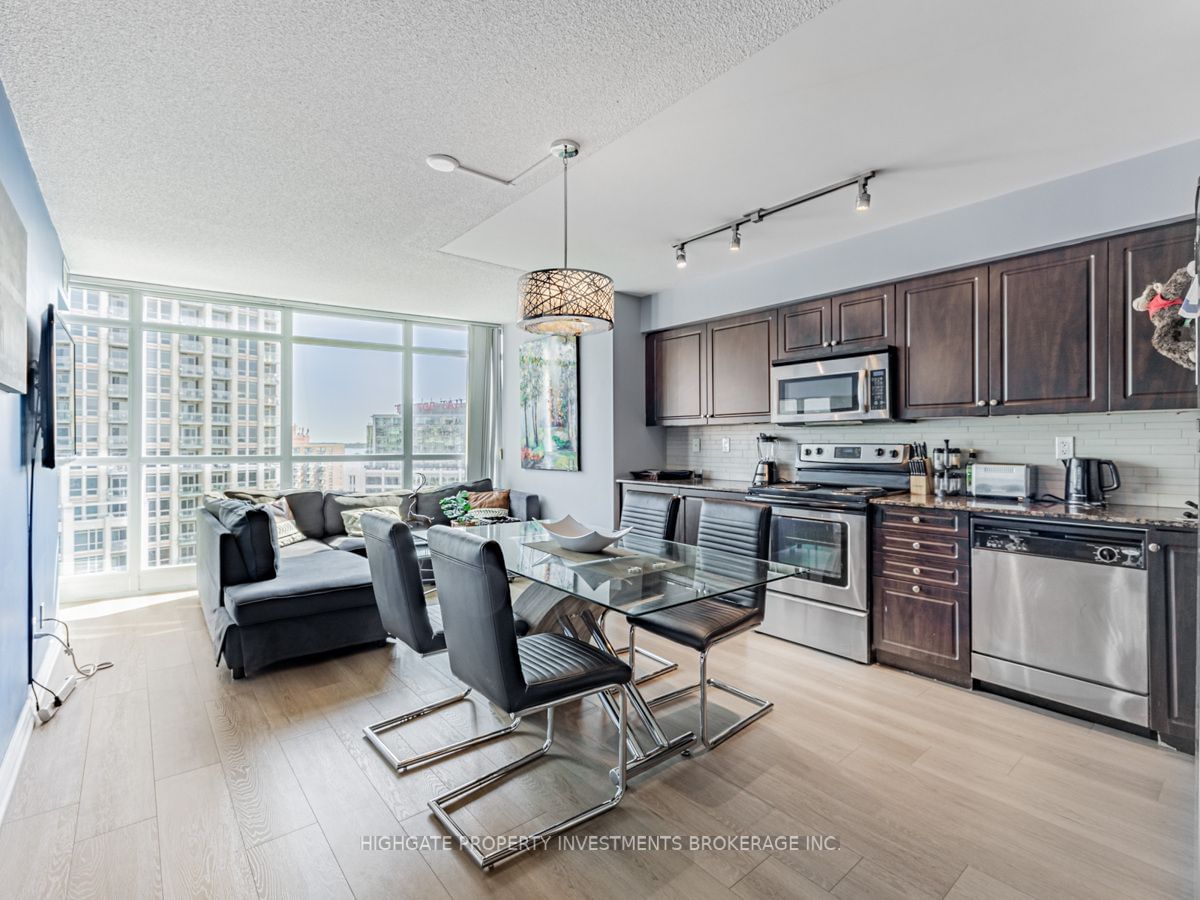 215 Fort York Blvd, unit 1302 for rent