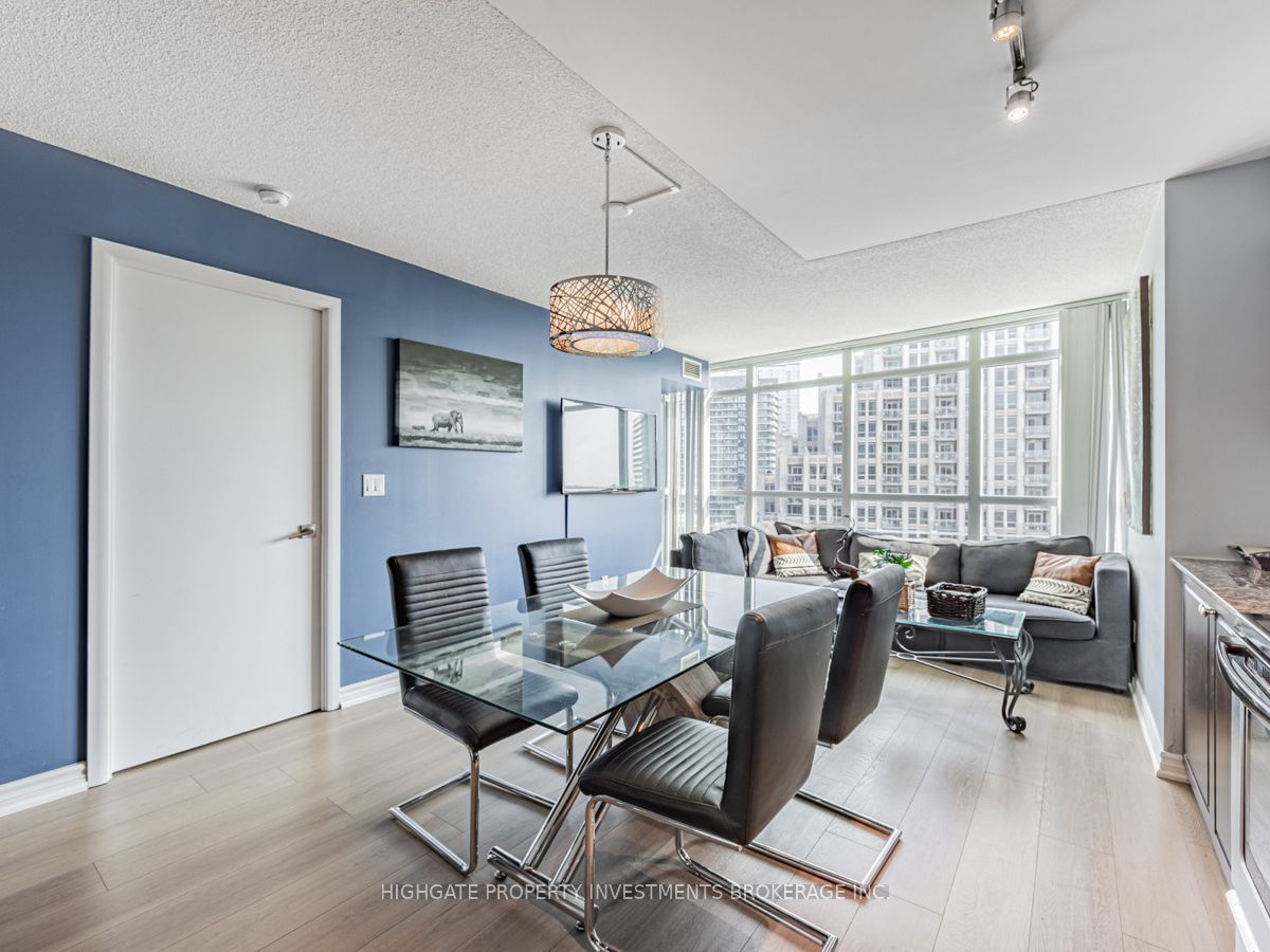 215 Fort York Blvd, unit 1302 for rent