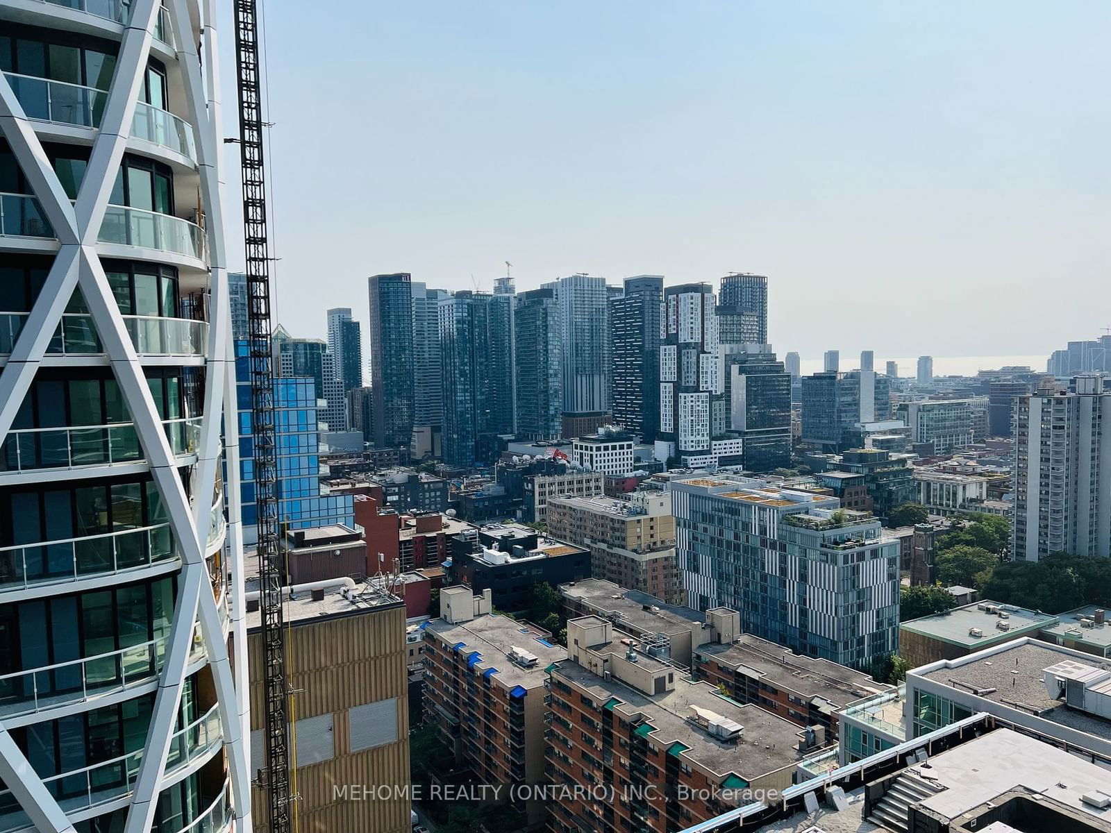 238 simcoe St, unit 2508 for rent