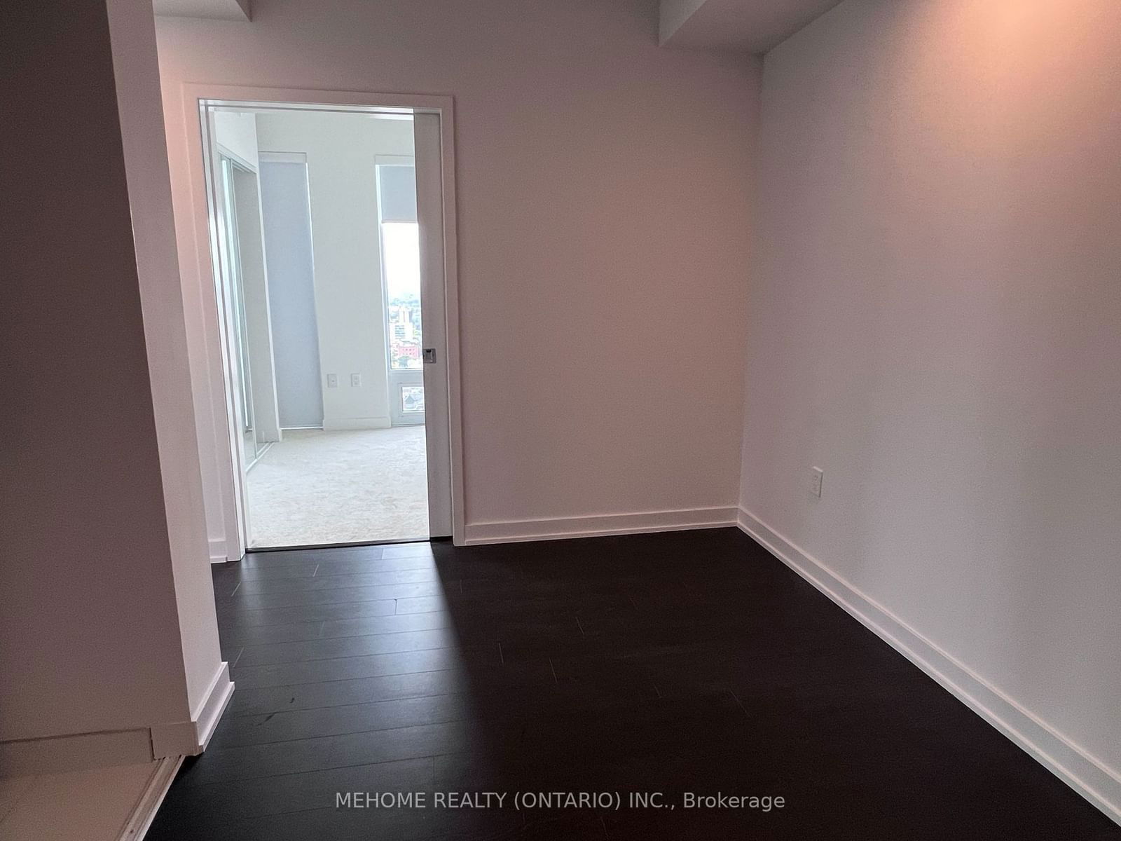 238 simcoe St, unit 2508 for rent