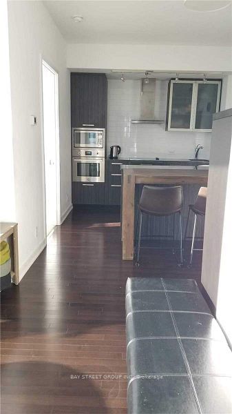 14 York St, unit 2602 for rent