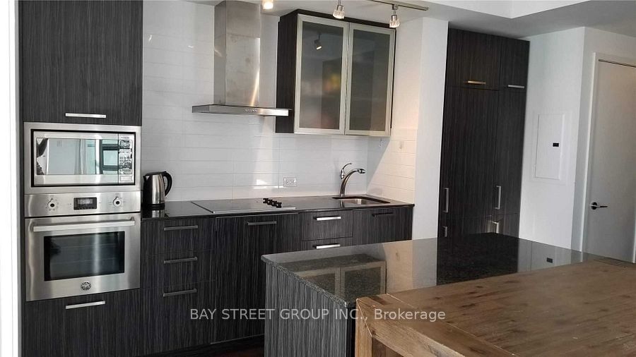 14 York St, unit 2602 for rent