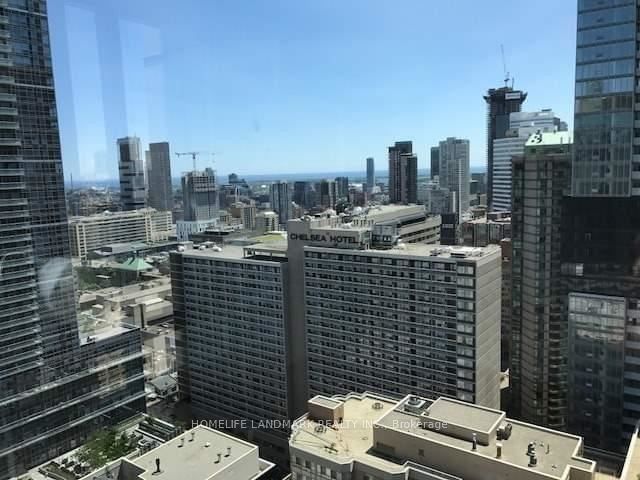 College Park South Tower, Downtown, Toronto