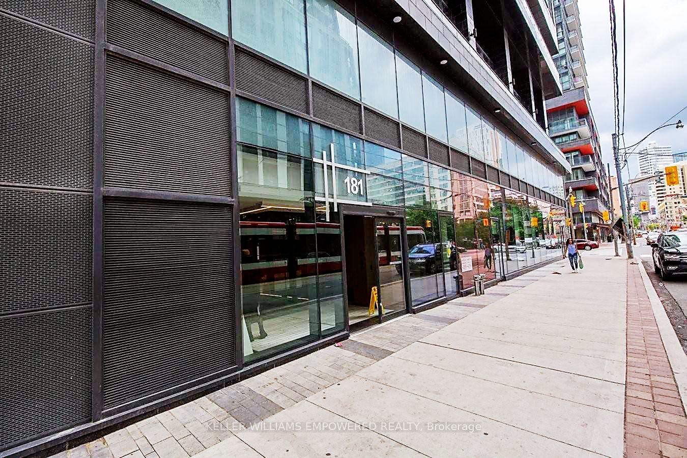 181 Dundas St E, unit 3008 for rent