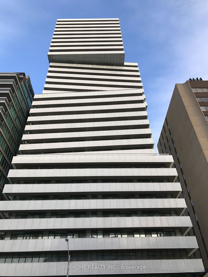 200 Bloor St W, unit 1902 for rent