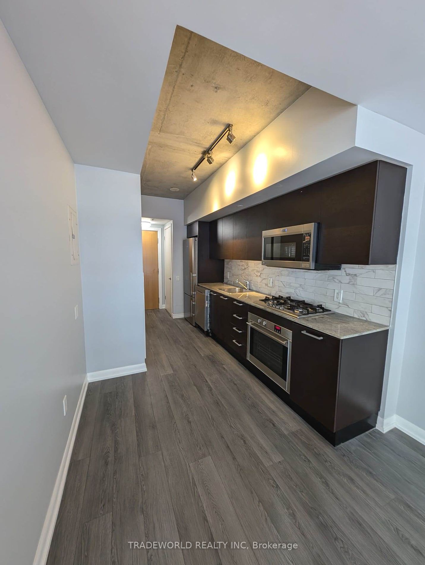 375 King St W, unit 409 for rent