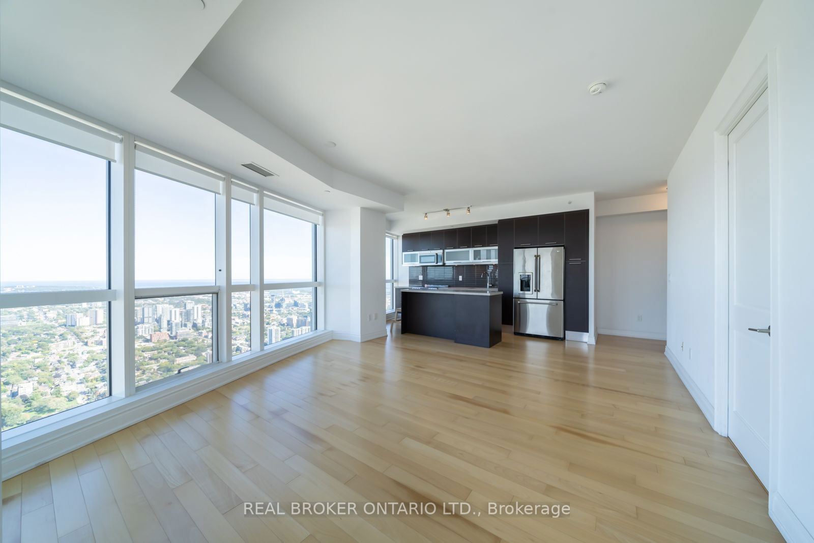 388 Yonge St, unit 7302 for rent