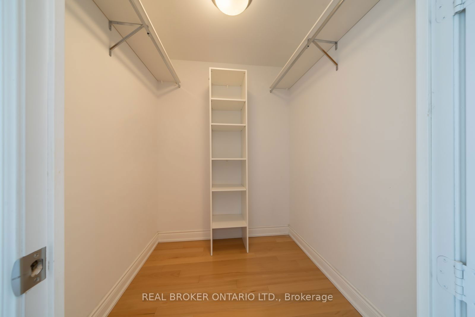 388 Yonge St, unit 7302 for rent