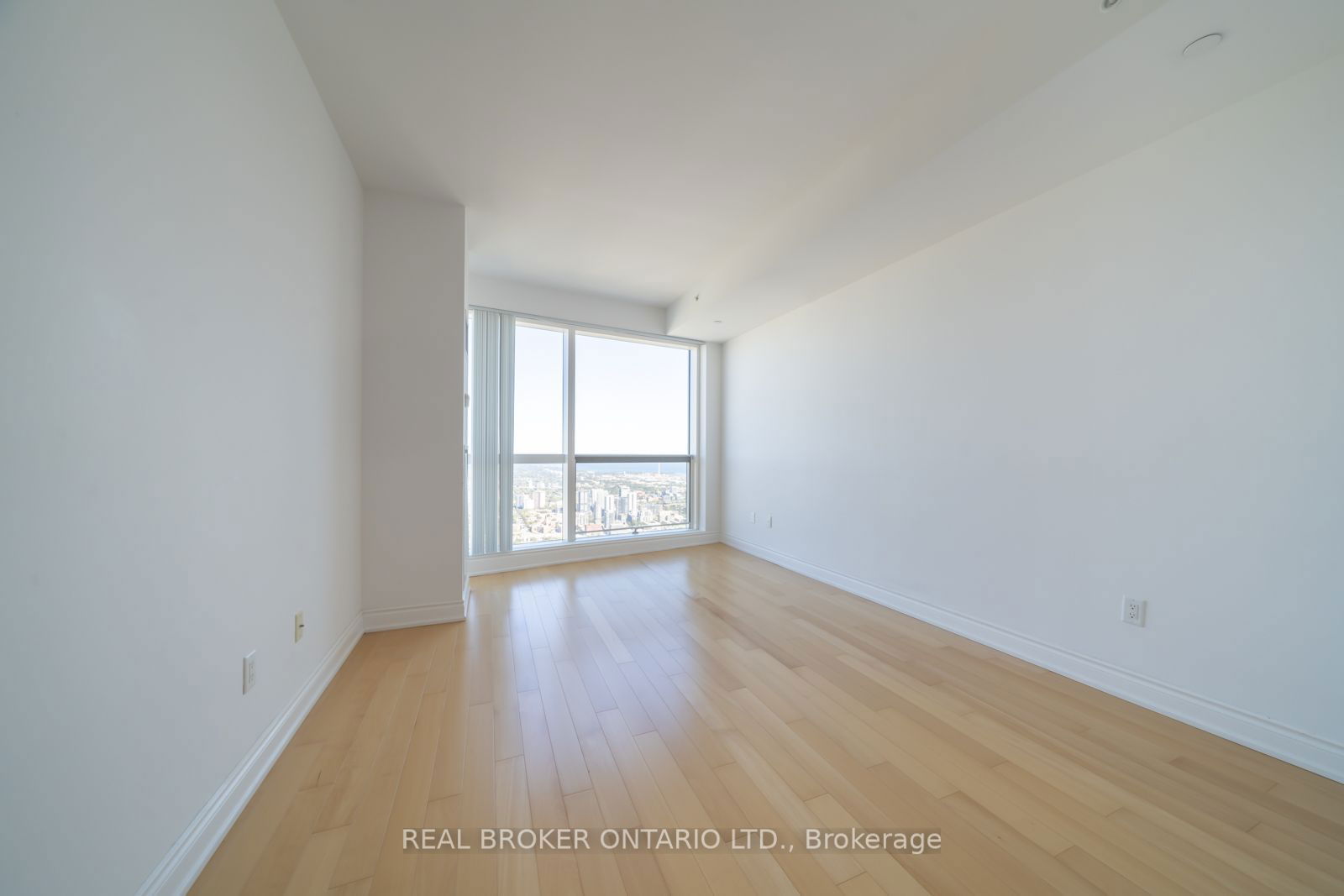 388 Yonge St, unit 7302 for rent