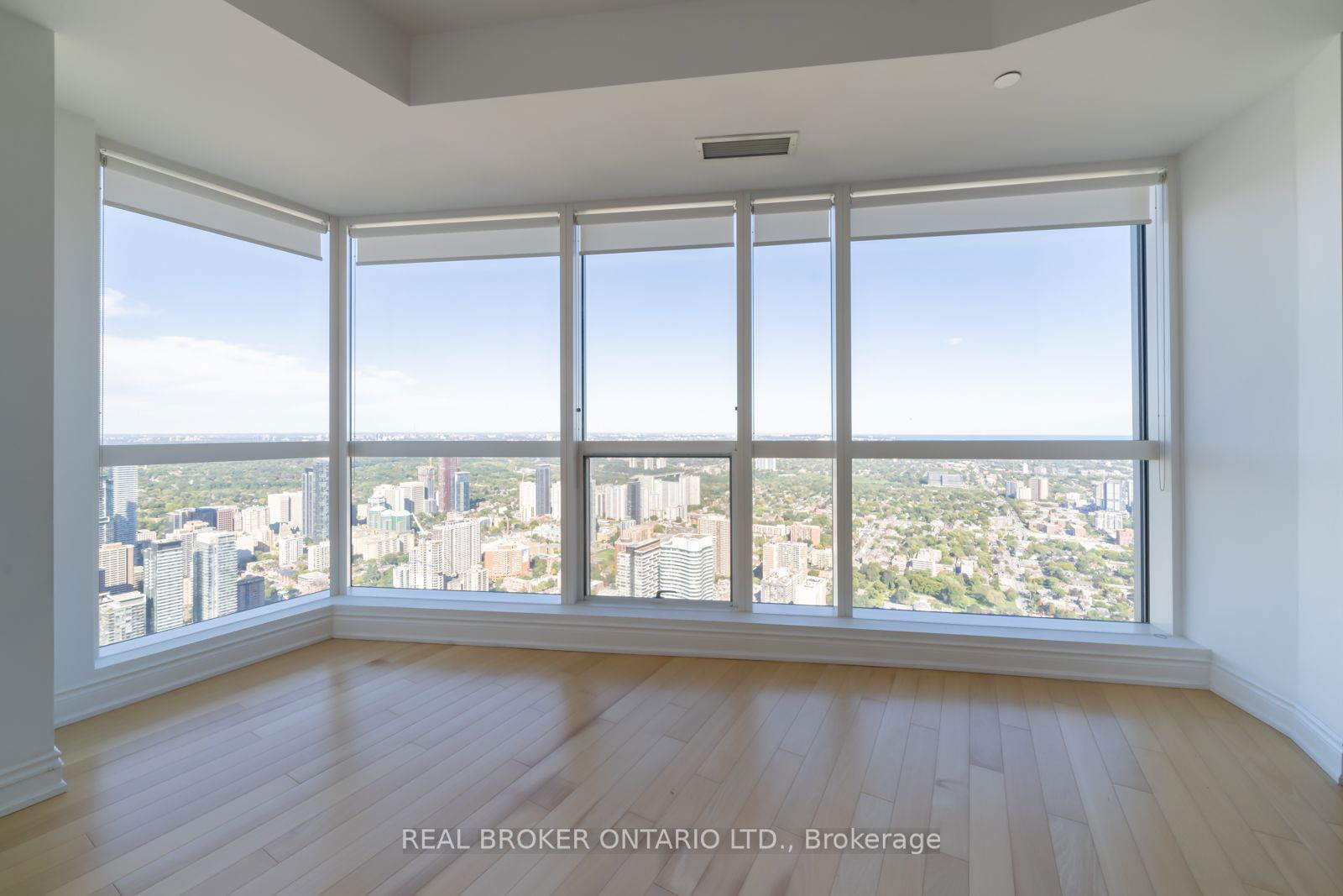 388 Yonge St, unit 7302 for rent