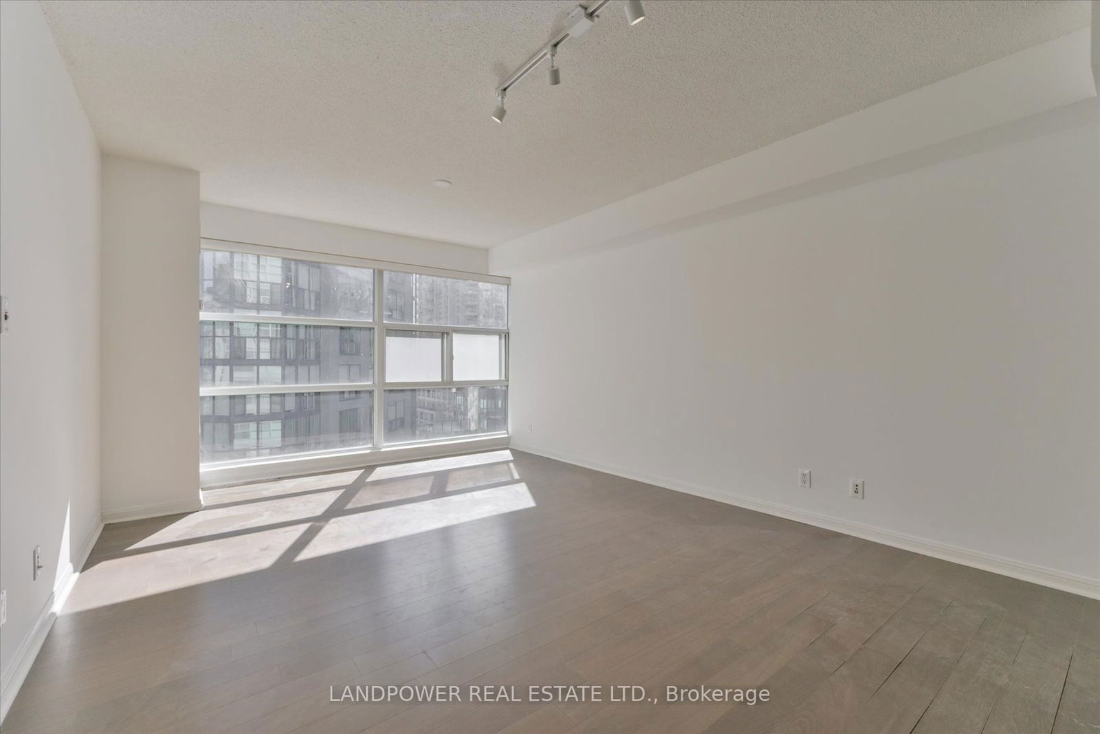 11 St Joseph St, unit 1105 for sale