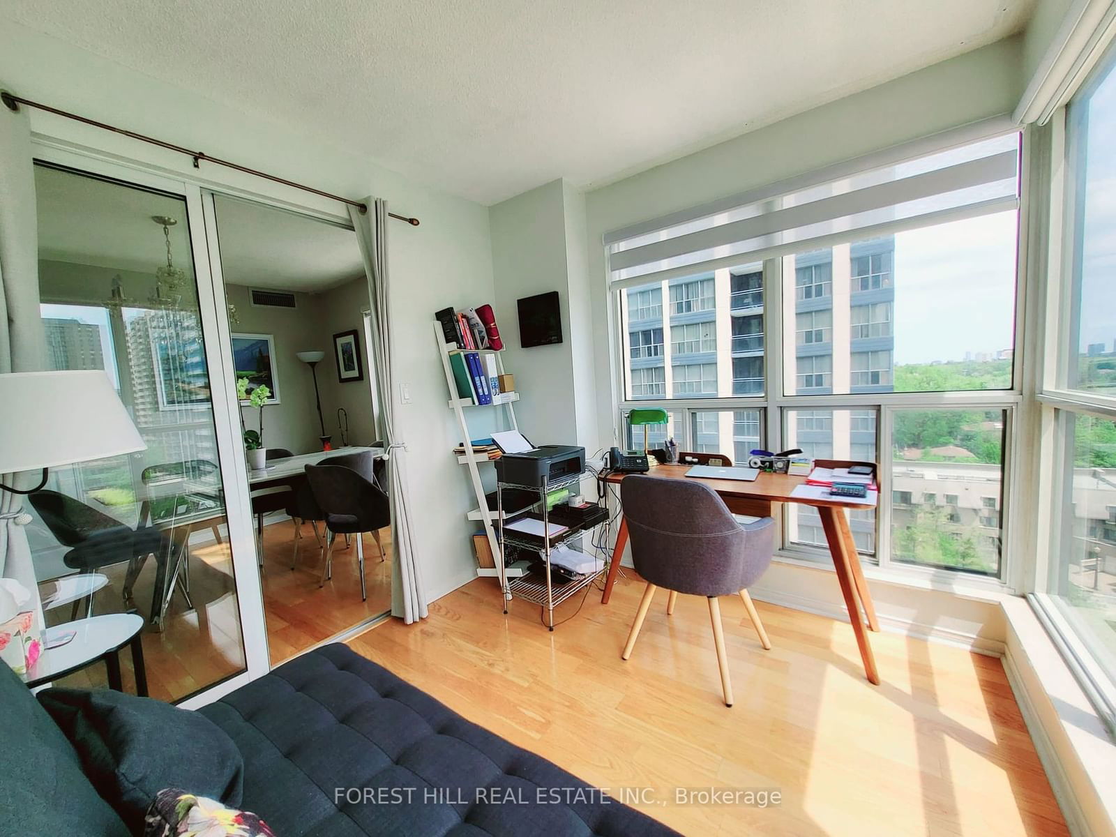 18 Hollywood Ave, unit 1003 for rent