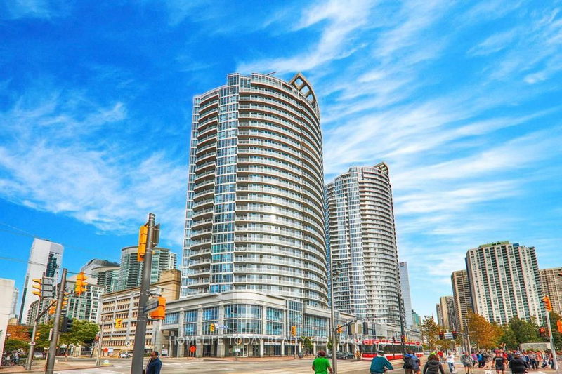 218 Queens Quay W, unit 507 for rent