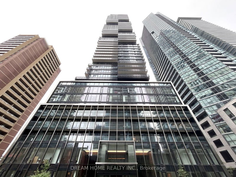 55 Charles St E, unit 1512 for rent