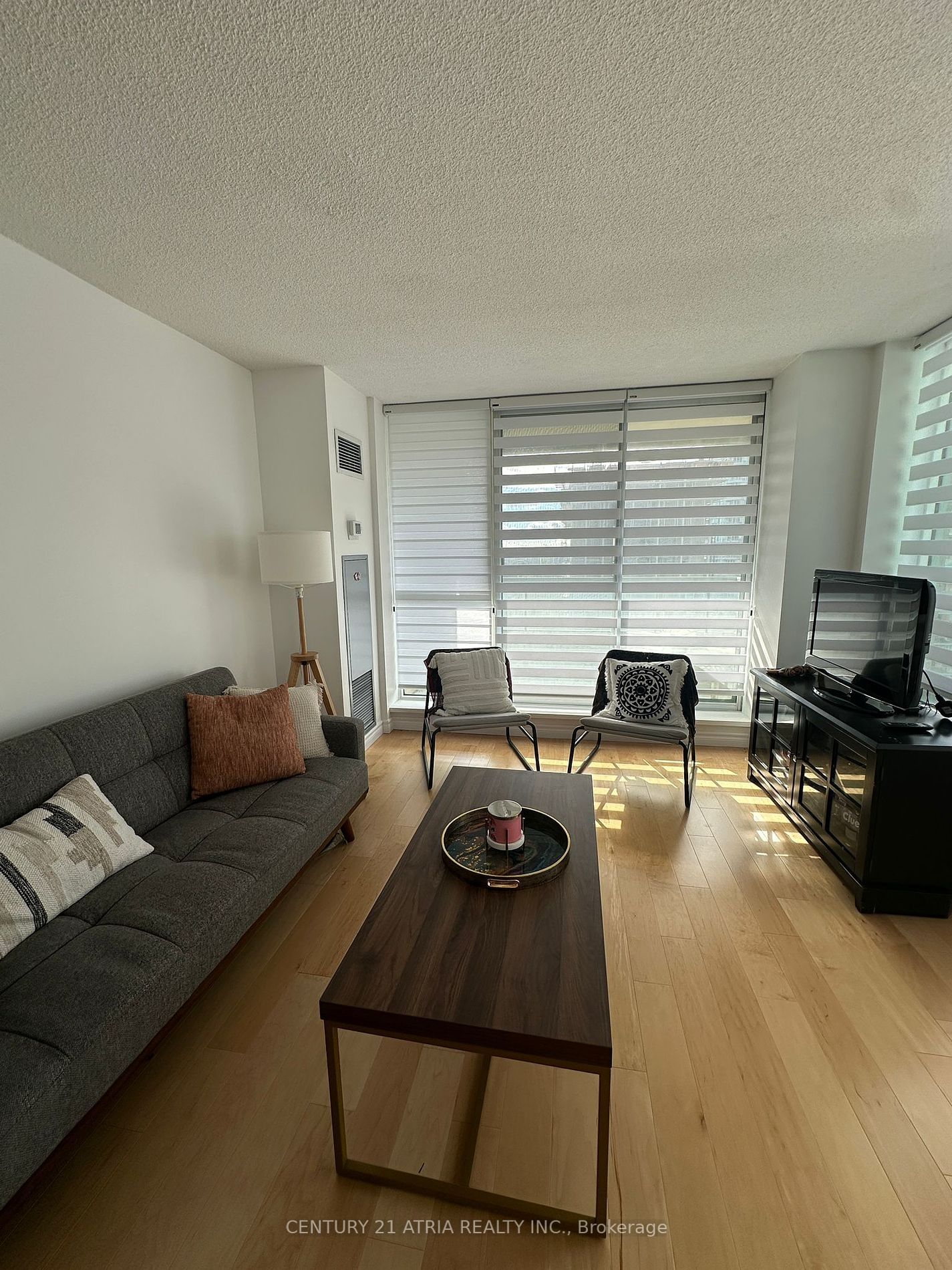 29 Pemberton Ave, unit Lph01 for rent