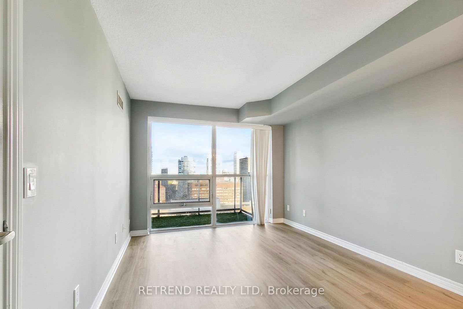 763 Bay St, unit 2404 for sale