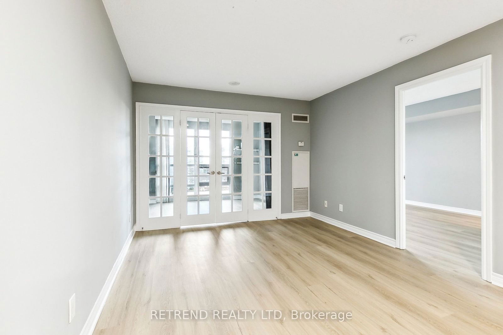 763 Bay St, unit 2404 for sale