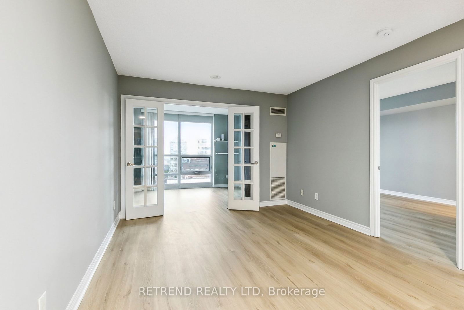 763 Bay St, unit 2404 for sale