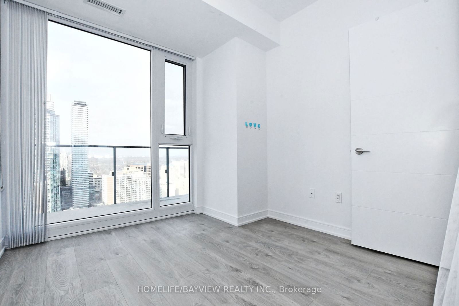 50 Wellesley St, unit 4004 for rent