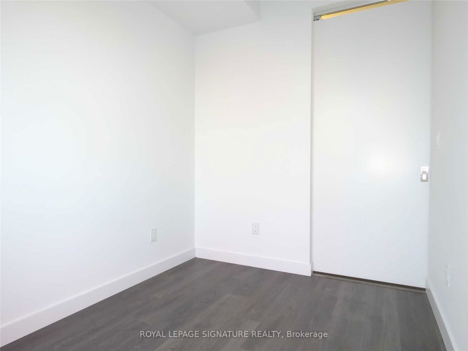 215 Queen St W, unit 1311 for rent