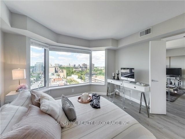 155 Yorkville Ave, unit 1518 for sale