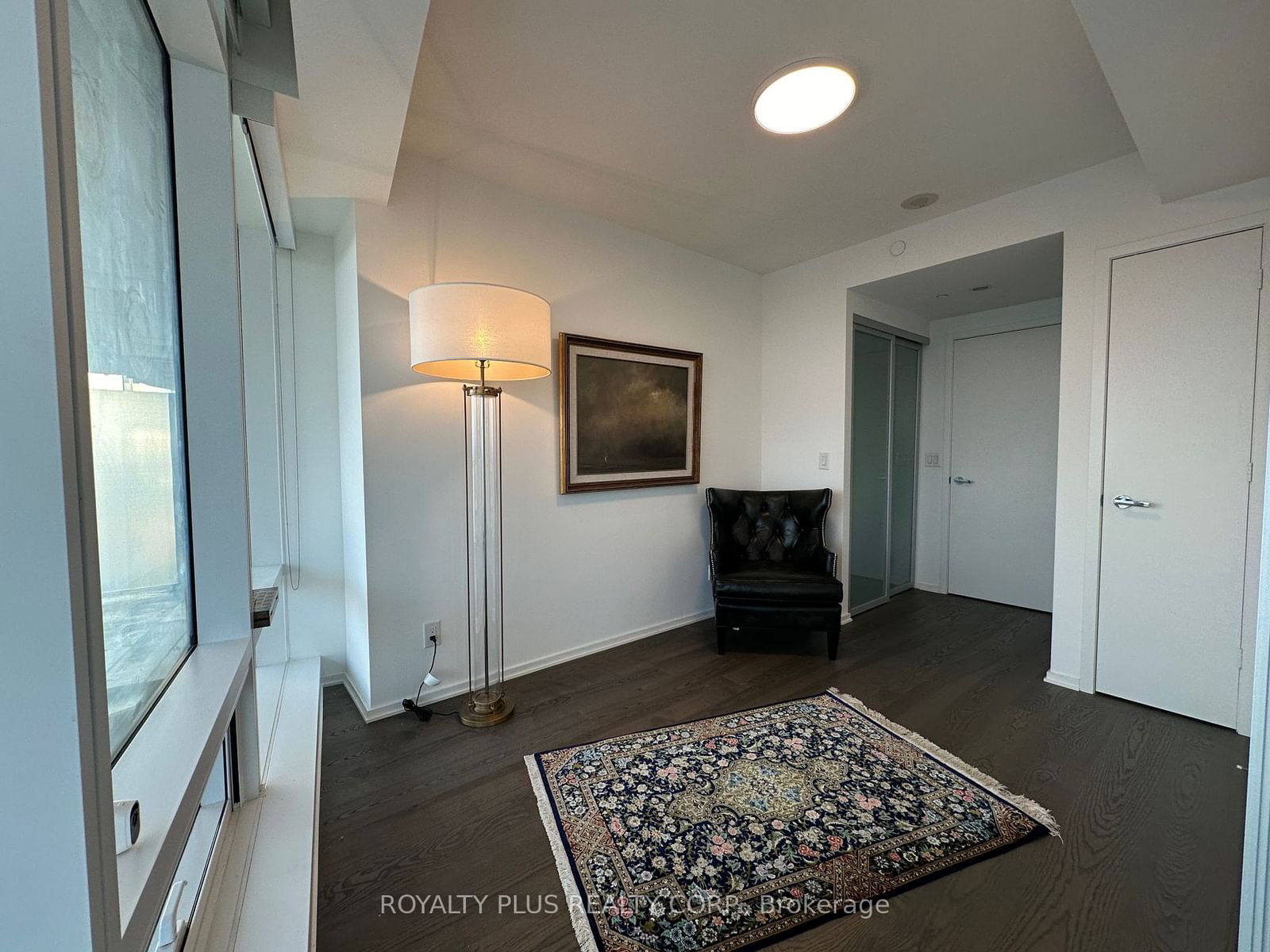 1 Bloor St E, unit 6708 for sale