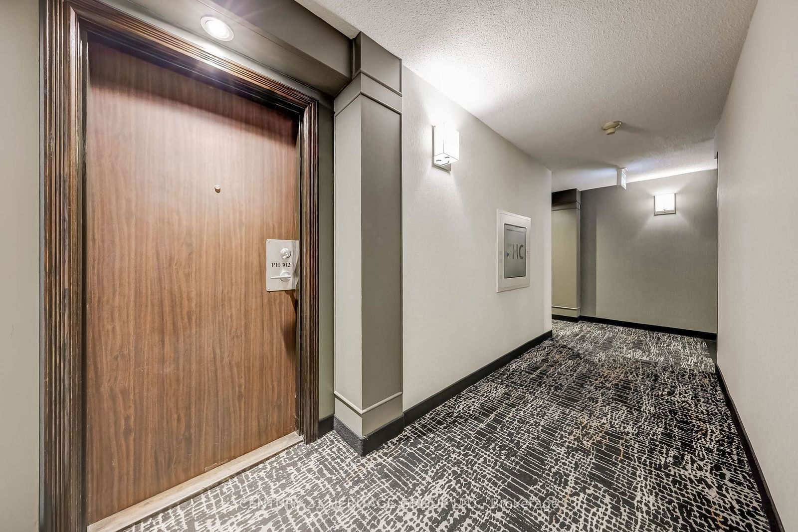 5765 Yonge St, unit Ph302 for sale