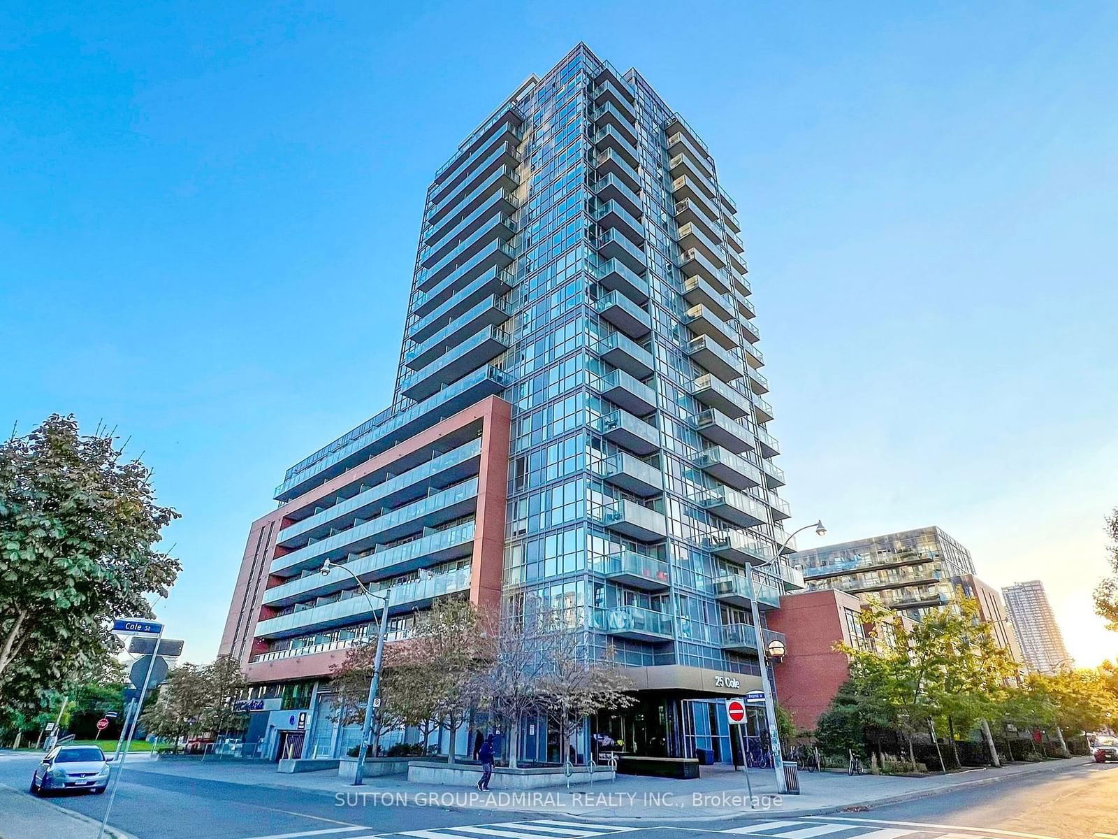 25 Cole St, unit 523 for rent