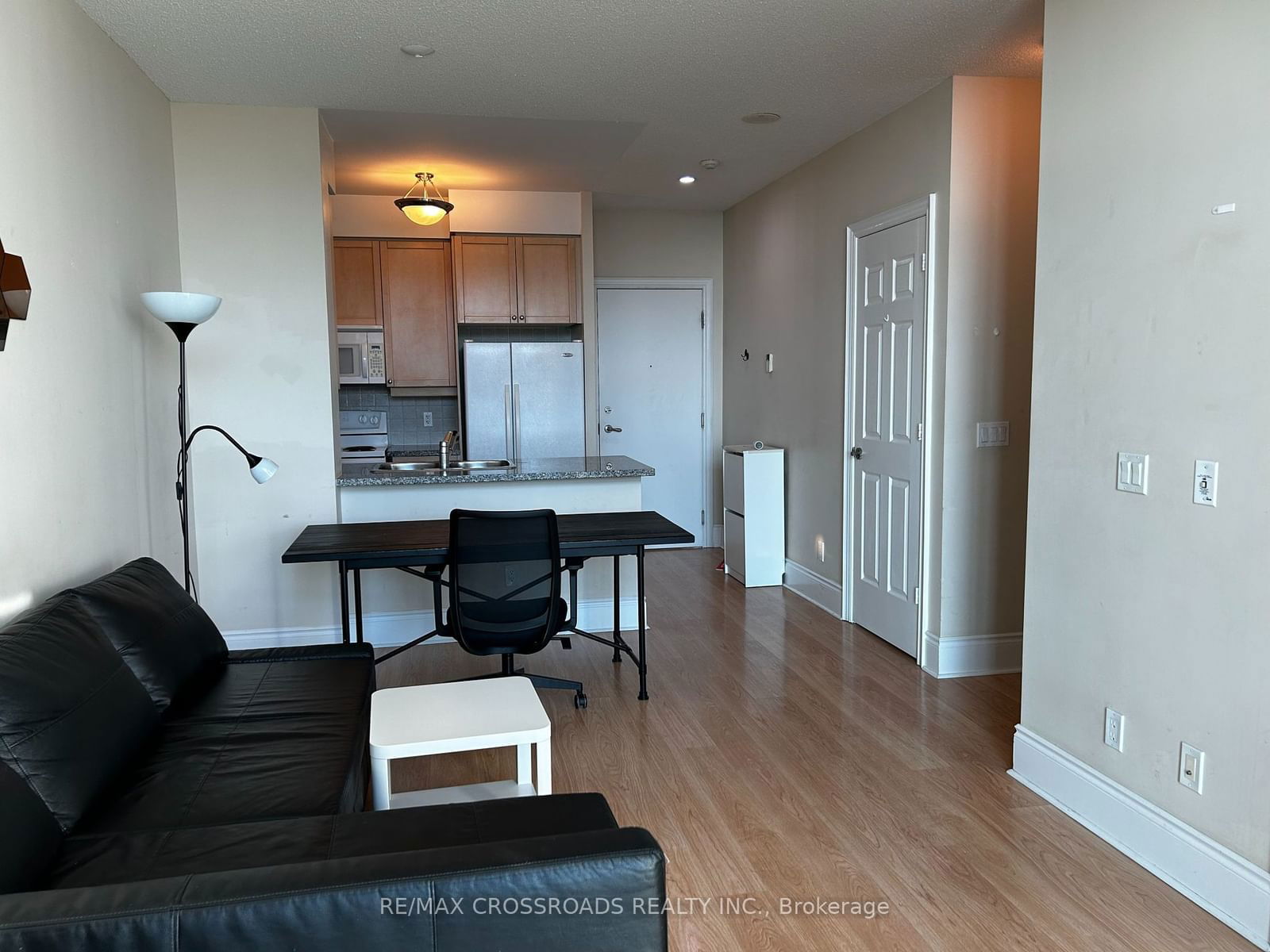 15 greenview Ave, unit ph1 for rent