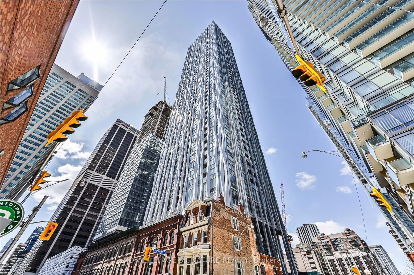 1 Yorkville Ave, unit 4309 for sale