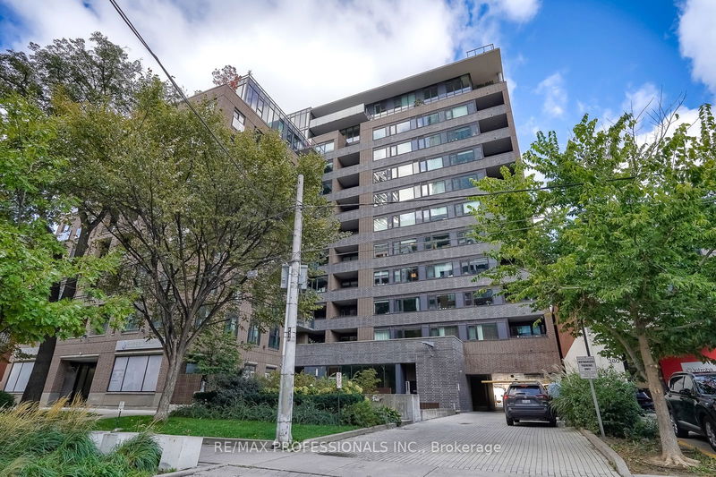 400 Wellington St W, unit 302 for rent