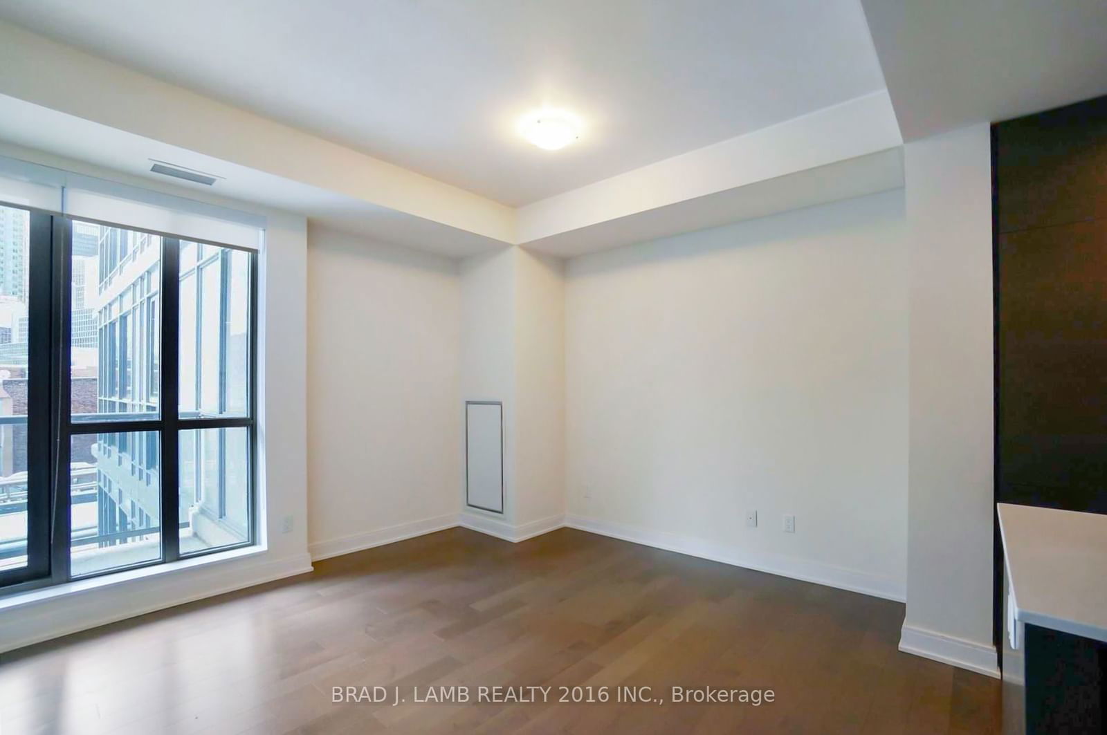 55 Front St E, unit 608 for rent